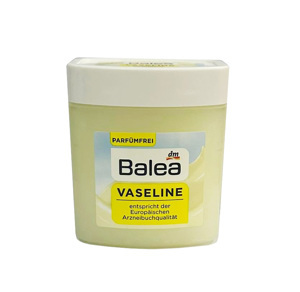 Kem chống nẻ Vaseline Balea