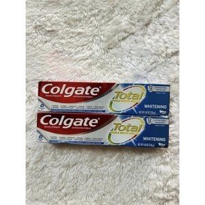 Kem đánh răng Colgate Total Whitening 221g