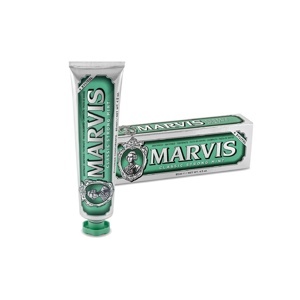 Kem đánh răng Marvis Classic Strong Mint (85g)