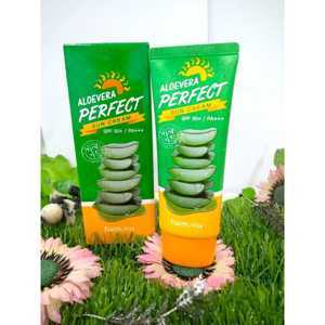 Kem dưỡng da chân AVK Aloe Vera Foot Cream 70g
