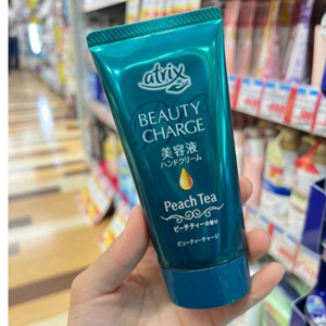 Kem dưỡng da tay ATrix Beauty Charge Collagen C