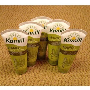 Kem dưỡng da tay hoa cúc Kamill - 100ml