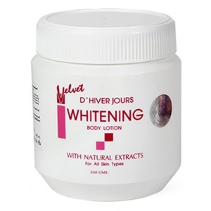 Kem dưỡng da Velvet Whitening Body Lotion 350g