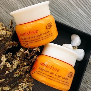 Kem dưỡng làm sáng da, giảm thâm nám Innisfree - Tangerine Vita C Gel Cream