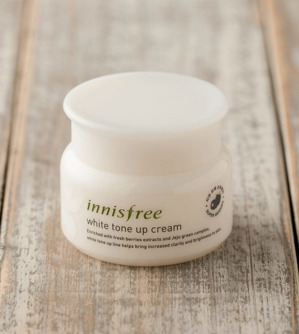 Kem dưỡng trắng da Innisfree White Tone Up Cream 50ml