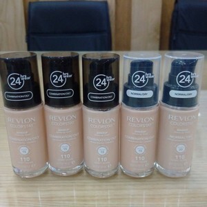 Kem nền che khuyết điểm Revlon Colorstay 24h