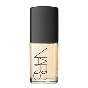 Kem nền Nars Sheer Glow Foundation