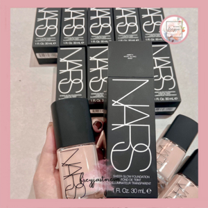 Kem nền Nars Sheer Glow Foundation