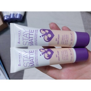 Kem Nền Rimmel Stay Matte Liquid Mousse Foundation