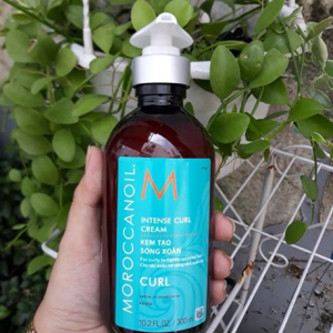Kem tạo sóng xoăn Moroccanoil Intense Curl Cream French - 300ml