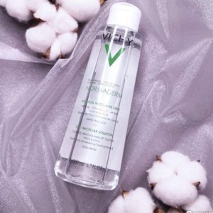 Kem tẩy tế bào chết 3 tác dụng Vichy Normaderm 3in 1 Scrub 125ml