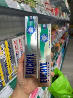 Kem tẩy trắng răng Eucryl vị bạc hà - 62 g