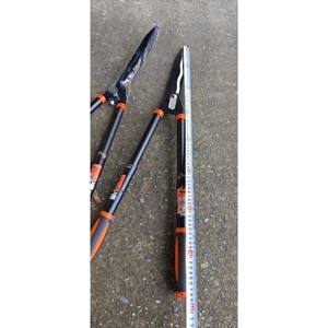 Kéo cắt hàng rao có tăng Asaki AK-8807 (25")