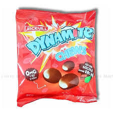 Kẹo Dynamite Chew Hương Socola Nhân Bạc Hà Gói 125g