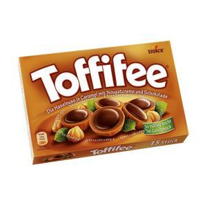 Kẹo mềm phủ socola nhân hạt dẻ Toffifee 125g