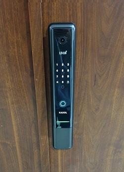 Khóa cửa vân tay Kadol K789