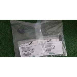 Khóa liên động cho contactor Tesys Schneider LAD9V2