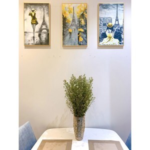 Khung tranh treo tường Paris và Em KT11