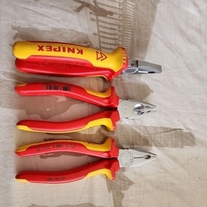 Kìm đa năng Knipex 03 06 180