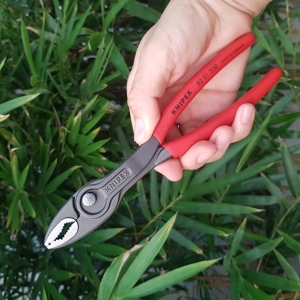 Kìm Knipex 82 01 200