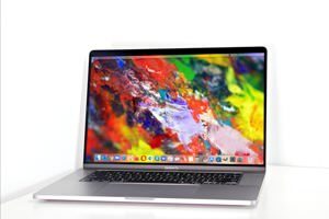 Laptop Apple MacBook Pro 16 Retina 2019 MVVL2/MVVJ2 - Intel core i7-9750H, 16GB RAM, SSD 512GB, AMD Radeon Pro 5300M 4GB of GDDR6, 16 inch