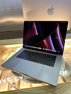 Laptop Apple MacBook Pro 2021 Z15G001ML - Apple M1 MAX 10-Core CPU, 32GB RAM, SSD 512GB, 24-Core GPU, 14 inch