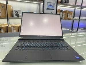 Laptop Dell Alienware M18 R1 - Intel Core i9-13900HX, 32GB RAM, SSD 1TB, Nvidia GeForce RTX 4080 12GB GDDR6, 18 inch