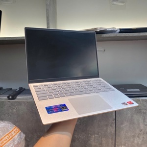 Laptop Dell Inspiron 5425 - AMD Ryzen R5-5625U, 16GB RAM, SSD 512GB, AMD Radeon Graphics, 14 inch