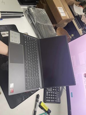 Laptop Dell Inspiron 5515 N5515P106F003 - AMD Ryzen 5-5500U, RAM 8GB, SSD 256GB, AMD Redeon Graphics, 15.6 inch