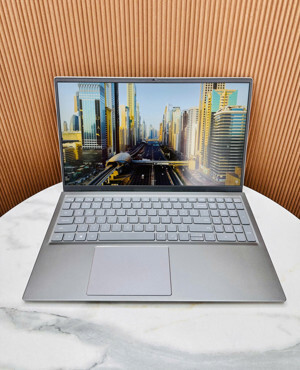 Laptop Dell Inspiron 5518- Intel core i5-11320H, RAM 16GB, SSD 512GB, Intel Iris Xe Graphics, 15.6 inch