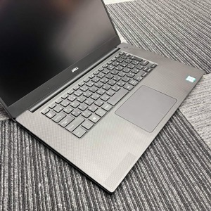 Laptop Dell XPS 15-9550 Skylake Intel Core i5-6300HQ, 8G RAM, 1TB + 32G SSD, 2G NVIDIA Geforce GTX960M, 15.6" 4K (3840x2160), Touch, Window 10