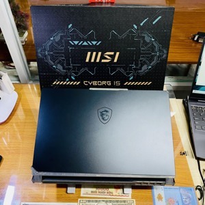 Laptop Gaming MSI Cyborg 15 A12VE 412VN - Intel Core i5 12450H, RAM 8GB, 512GB SSD, Nvidia Geforce RTX 4050,  15.6 inch