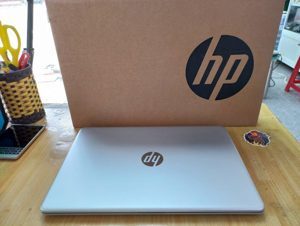 Laptop HP 15s-fq0003TU 1A0D4PA - Intel Pentium N5000, 4GB RAM, SSD 256GB, Intel UHD Graphics, 15.6 inch