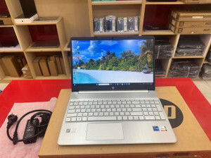 Laptop HP 15s-fq5147TU 7C133PA - Intel Core i7-1255U, 8GB RAM, SSD 512GB, Intel Iris Xe Graphics, 15.6 inch