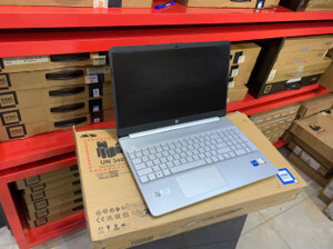 Laptop HP 15s-fq5162TU 7C134PA - Intel Core i5-1235U, 8GB RAM, SSD 512GB, Intel Iris Xe Graphics, 15.6 inch