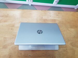 Laptop HP 348 G5 7XJ62PA - Intel Core i3-7020U, 4GB RAM, SSD 256GB, Intel HD Graphics 620, 14 inch