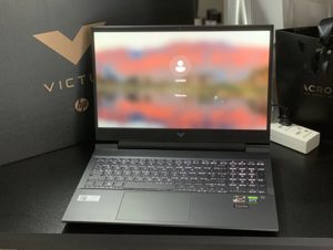 Laptop HP Victus 16-e0175AX 4R0U8PA - AMD Ryzen 5 5600H, 8GB RAM, SSd 512GB, Nvidia GeForce RTX 3050 4GB GDDR6, 16.1 inch