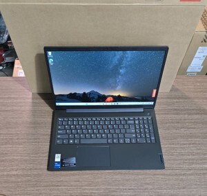 Laptop Lenovo Ideapad 1 15AMN7 82VG0022VN - AMD Ryzen 5-7520U, 8GB RAM, SSD 512GB, AMD Radeon 610M Graphics, 15.6 inch