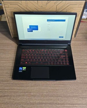 Laptop MSI GF63 Thin 11UC 1228VN - Intel Core i7-11800H, 8GB RAM, SSD 512GB, Nvidia GeForce RTX 3050 Max-Q 4GB GDDR6, 15.6 inch