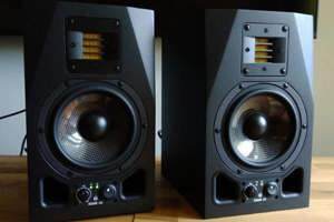 Loa Adam A5X
