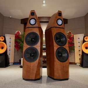 Loa Avalon Acoustics Isis