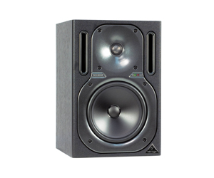 Loa Behringer Truth B2030A