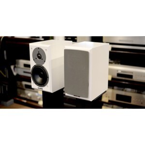 Loa Dynaudio Emit M10