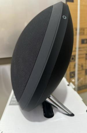Loa Harman Kardon OnyX Studio 1