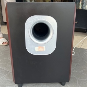 Loa siêu trầm JBL 835II