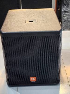 Loa sub JBL MRX-518S