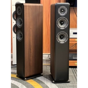 Loa Wharfedale D330