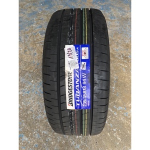 Lốp Bridgestone 235/45R18 Turanza T005 Thái