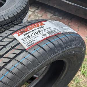 Lốp Deestone 165/70R13 R201