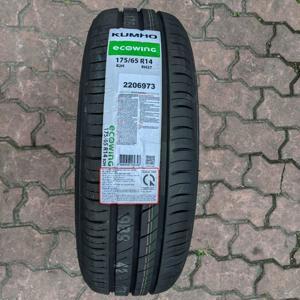 Lốp Kumho 175/65R14 KH27